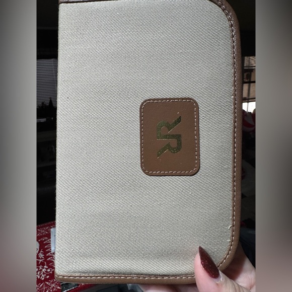 Vintage new Revlon Grooming Kit - Picture 11 of 11